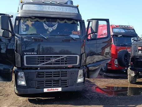 2006 Volvo FH, чёрный, 2800000 рублей, вид 1