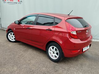 2013 Hyundai Solaris I, красный, 769000 рублей, вид 3