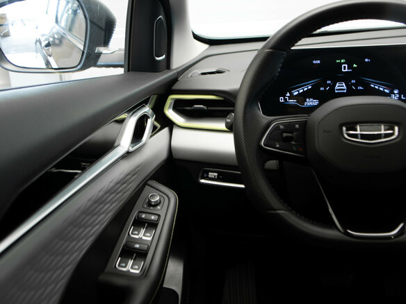 2023 Geely Coolray (Binyue Cool) I Рестайлинг, серый, 1850000 рублей - вид 13