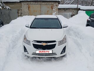 2014 Chevrolet Cruze I Рестайлинг, белый, 600000 рублей, вид 3