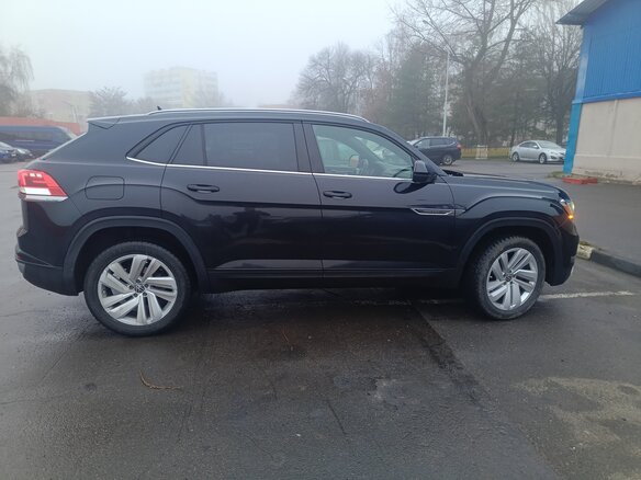 2019 Volkswagen Atlas Cross Sport I, чёрный, 2000000 рублей - вид 1