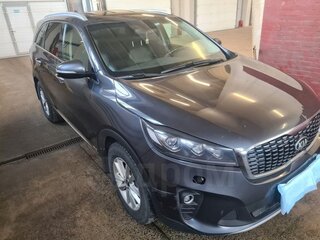 2018 Kia Sorento III Prime Рестайлинг, серый, 1900000 рублей, вид 3