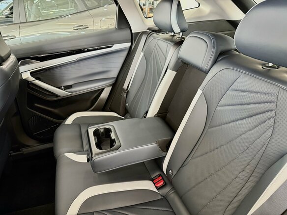 2025 Geely Atlas II, серебристый - вид 20