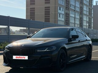 2019 BMW 5 серии 520d xDrive VII (G30/G31/G38), чёрный, 2600000 рублей, вид 1