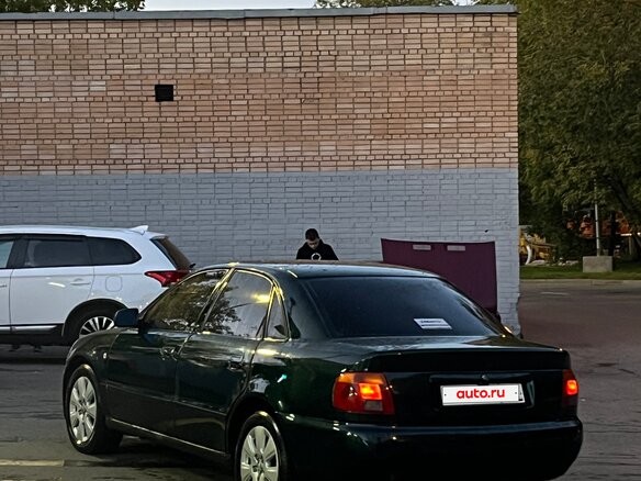 1996 Audi A4 I (B5), зелёный, 330000 рублей - вид 2