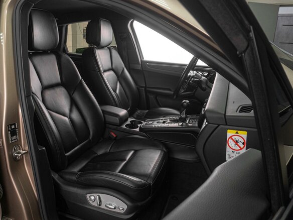 2018 Porsche Macan I, коричневый, 4269000 рублей - вид 12