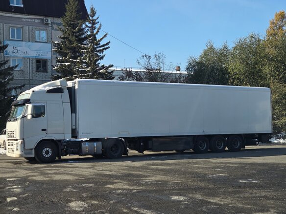 2005 Volvo FH, белый, 2300000 рублей - вид 2