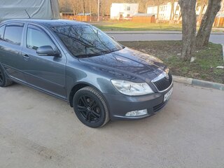 2012 Skoda Octavia II (A5) Рестайлинг, серый, 930000 рублей, вид 1