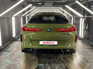 2021 BMW X6 M Competition III (F96), зелёный, 11958422 рублей, вид 4