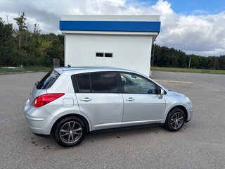 2007 Nissan Tiida I, серебристый, 600000 рублей, вид 3