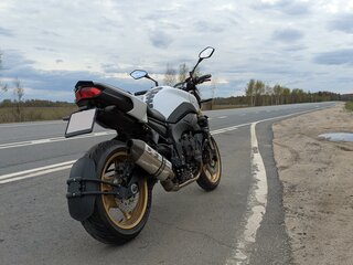 2011 Yamaha FZ8, белый, 650000 рублей, вид 4