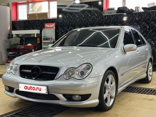 2005 Mercedes-Benz C-Класс 230 II (W203) Рестайлинг, серебристый, 1500000 рублей, вид 1