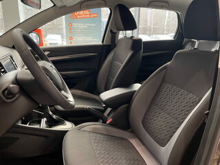 2025 Lada (ВАЗ) Vesta I Рестайлинг (NG), чёрный, 1829000 рублей, вид 5