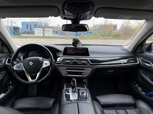 2019 BMW 7 серии Long 730Ld xDrive VI (G11/G12) Рестайлинг, чёрный, 4400000 рублей - вид 8