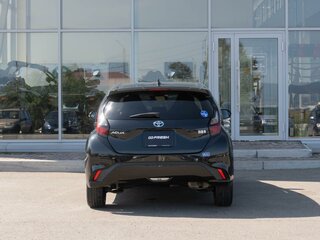 2022 Toyota Aqua II, чёрный, 1300000 рублей, вид 4