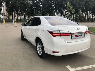 2016 Toyota Corolla XI (E160, E170, E180) Рестайлинг 1, белый, 1640000 рублей, вид 4