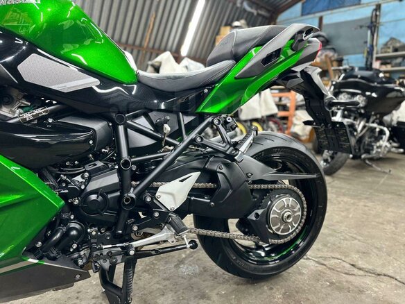 2022 Kawasaki Ninja H2 SX, чёрный, 1790000 рублей - вид 29