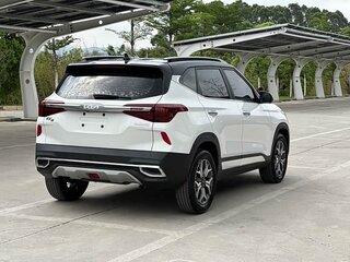 2022 Kia KX3, белый, 1400001 рублей, вид 5