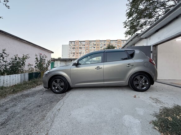 2012 Kia Ceed I Рестайлинг, серебристый, 950000 рублей - вид 5