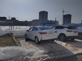 2021 Hyundai Solaris II Рестайлинг, белый, 1800000 рублей, вид 3