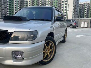 2000 Subaru Forester I Рестайлинг, серебристый, 800000 рублей, вид 2