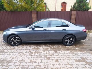 2021 Mercedes-Benz E-Класс 200 d V (W213, S213, C238) Рестайлинг, серый, 3350000 рублей, вид 4