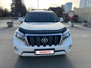 2015 Toyota Land Cruiser Prado 150 Series Рестайлинг 1, белый, 3500000 рублей, вид 2