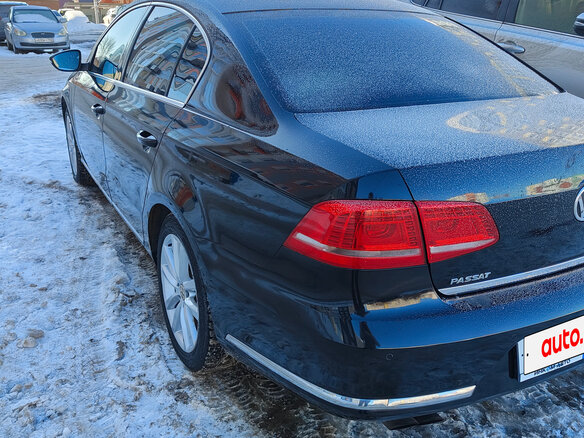 2011 Volkswagen Passat B7, чёрный, 1150000 рублей - вид 4