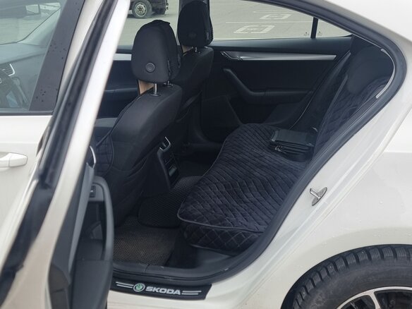 2013 Skoda Octavia III (A7), белый, 1350000 рублей - вид 7