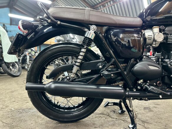 2020 Triumph Bonneville T120, чёрный, 1270000 рублей - вид 23