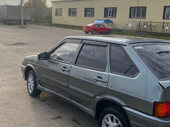 2004 Lada (ВАЗ) 2114, серый, 200000 рублей - вид 3