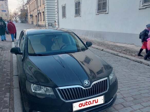 2014 Skoda Superb II Рестайлинг, чёрный, 1500000 рублей - вид 1