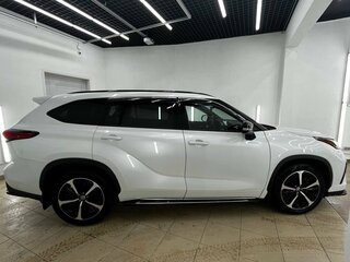 2022 Toyota Highlander IV (XU70), белый, 4790000 рублей, вид 5