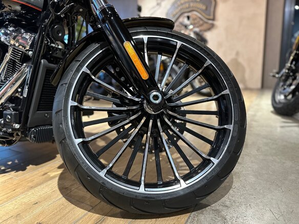 2024 Harley-Davidson Breakout, чёрный, 3400000 рублей - вид 13