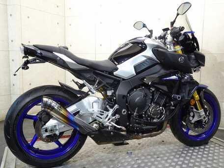 2017 Yamaha MT-10SP, чёрный, 995000 рублей, вид 5