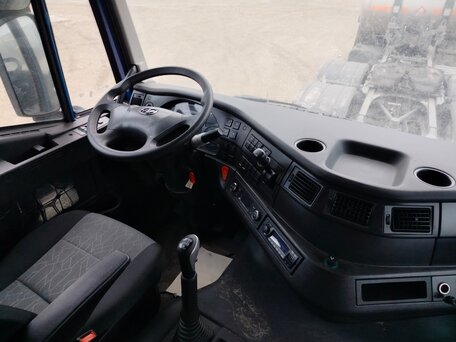 2023 IVECO-Hongyan 6x4 (CQ4256), синий, 4817475 рублей, вид 4