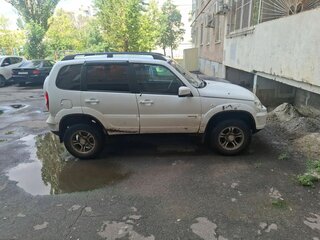 2012 Chevrolet Niva I Рестайлинг, белый, 650000 рублей, вид 1