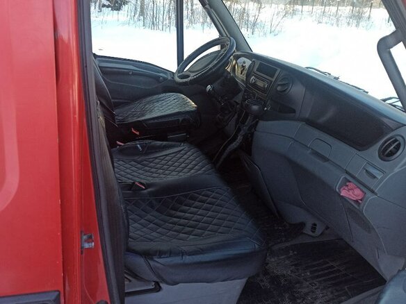 2007 Iveco Daily, красный, 900000 рублей - вид 8
