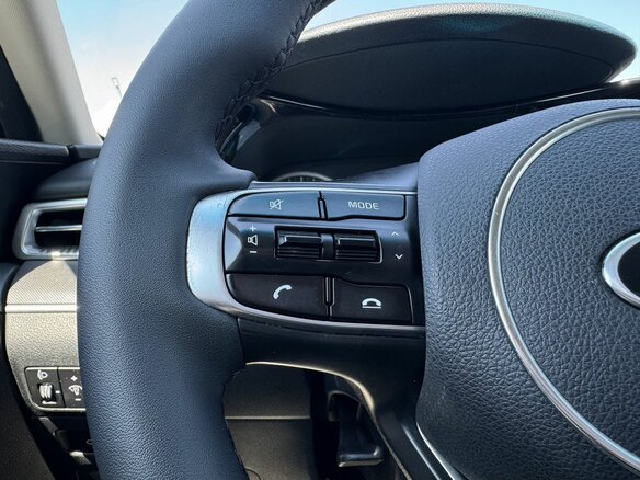 2021 Kia K5 III, белый - вид 13