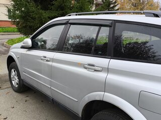 2013 SsangYong Kyron I Рестайлинг, серебристый, 900000 рублей, вид 2