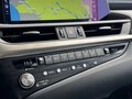 2020 Lexus ES 250 VII, белый, 4330000 рублей - вид 9