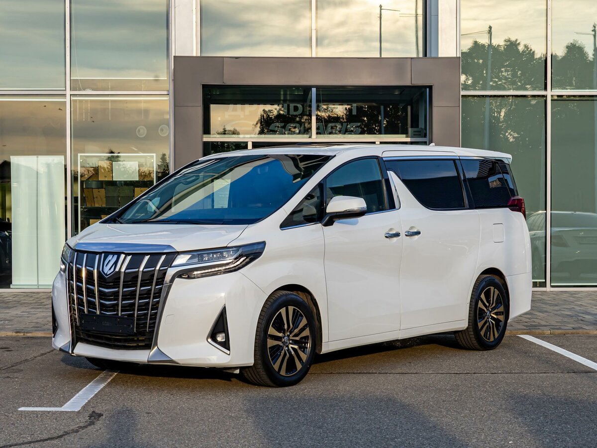 Открыть фотографии: Toyota Alphard III Рестайлинг