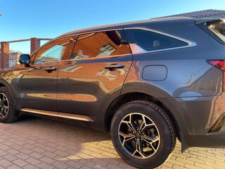 2020 Kia Sorento IV, чёрный, 3390000 рублей, вид 4