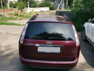 2008 Ford Focus II Рестайлинг, пурпурный, 500000 рублей, вид 4