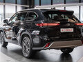 2026 Toyota Highlander IV (XU70), чёрный - вид 6