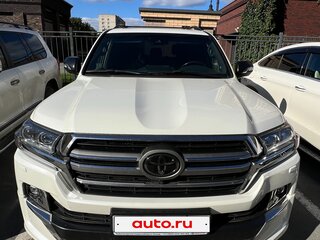 2020 Toyota Land Cruiser 200 Series Рестайлинг 2, белый, 10800000 рублей, вид 1