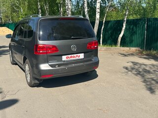 2012 Volkswagen Touran I Рестайлинг 2, серый, 820000 рублей, вид 3
