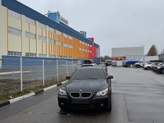 2005 BMW 5 серии 530i V (E60/E61), чёрный, 800000 рублей, вид 2