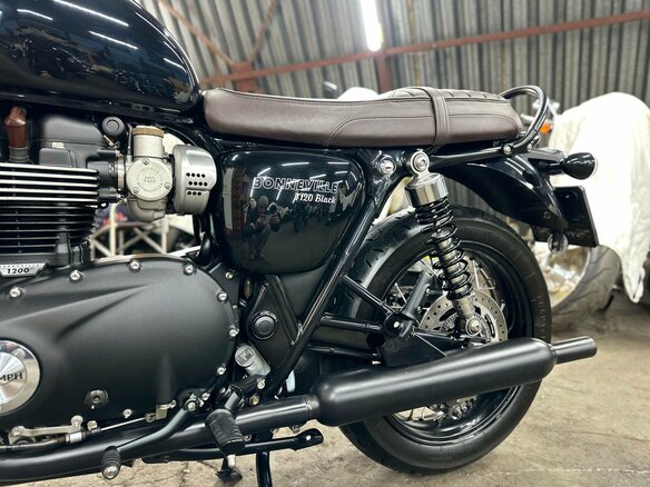 2020 Triumph Bonneville T120, чёрный, 1270000 рублей - вид 16
