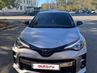 2019 Toyota C-HR I Рестайлинг, серый, 2000000 рублей, вид 2